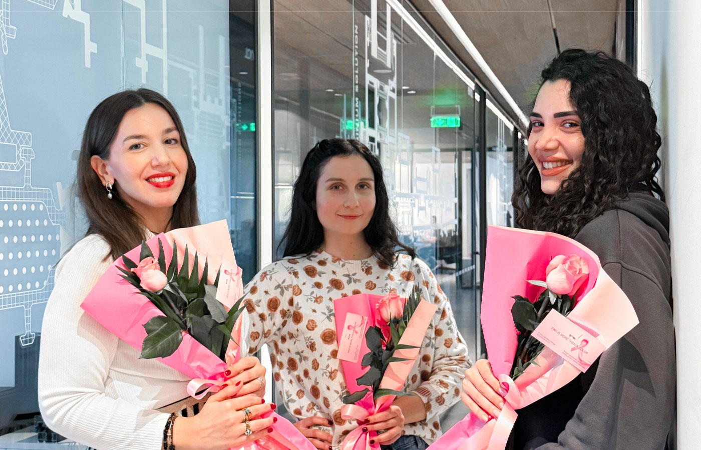 At ELVIAL, we believe that care and respect for people begin with small gestures that carry true meaning.